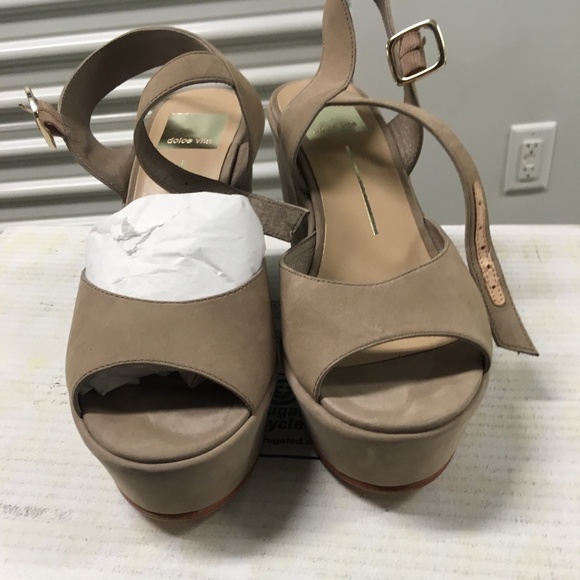 sale! NEW Dolce Vita Liza Desert Sand Color Wedge Slingback - Picture 1 of 13